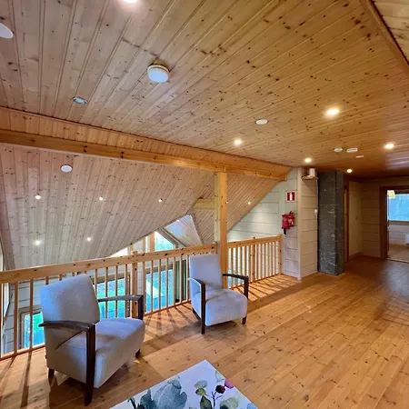 Saimaan Mustikka بيت للعطل